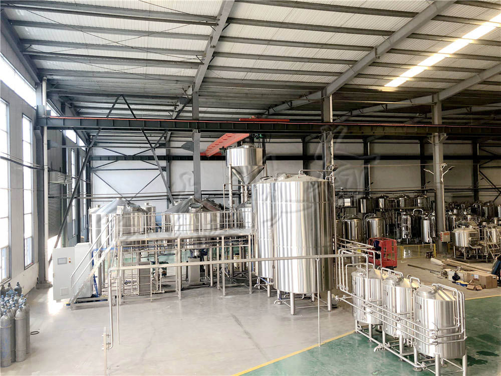 小型釀酒設(shè)備廠(chǎng)分享香型酒花油的性質(zhì)